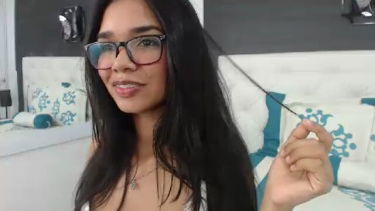 AprilCaruso - 2019-11-02 #1 – AprilCaruso – borítókép