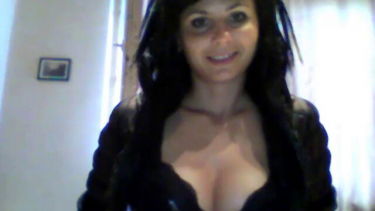 legingsben maszti – mirella – borítókép