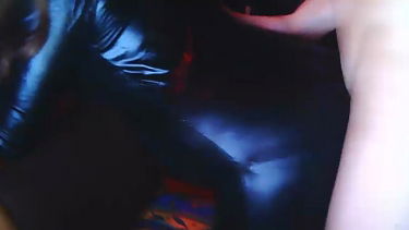 Vad szex latexban – Vadélvezetek – borítókép