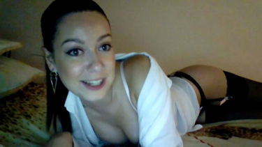 Tűsarok – cutebutpsycho – borítókép