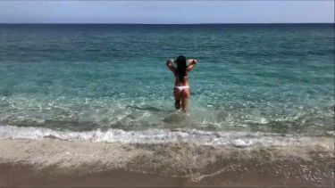 ♥♥♥ – forrólány – borítókép