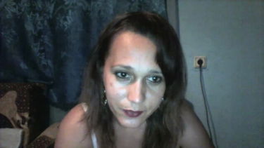 raluka - 2018-10-30 #1 – Love_strapon – borítókép