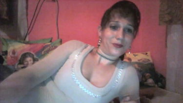 raluka - 2018-11-23 #4 – Hot stuff – borítókép