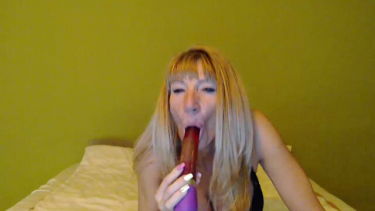 Macskanő69 - 2019-07-02 #6 – ryos00 – borítókép