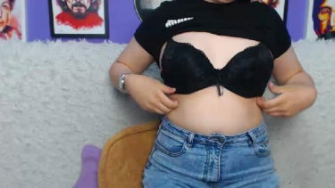 black bra – IreneHailey – borítókép