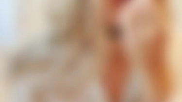 BEMUTATKOZÓ VIDEÓ – Monica Yankova – borítókép