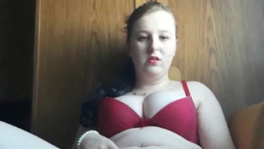 vibri nyali – CatrineHot22 – borítókép