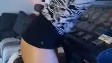 Tánc – Nicolepussy – borítókép