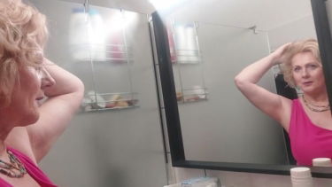 A fürdőszobában – borítókép