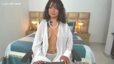 AliceDavis - 2023-08-05 #1 – borítókép