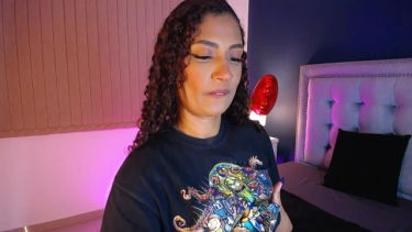 SarahFlowers - 2024-04-02 #1 – mackocukor – borítókép