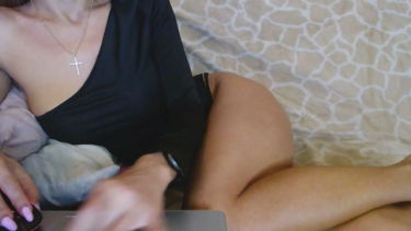 HolyJulie - 2024-05-03 #1 – borítókép