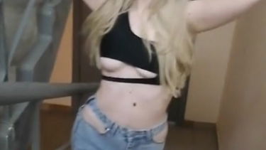 Exclusive Video – Elza Kom – borítókép