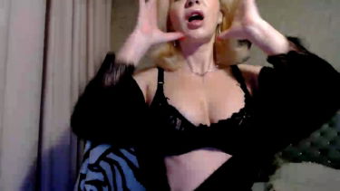 LuciaSnowy - 2025-05-13 #1 – LuciaSnowy – borítókép