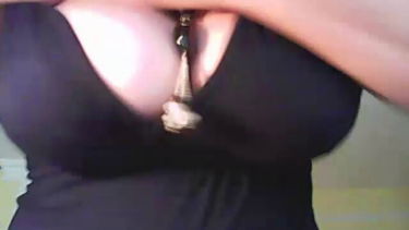 hatalmas élvezés két lyukra ;) nagy vibri és dildoval :) – borítókép